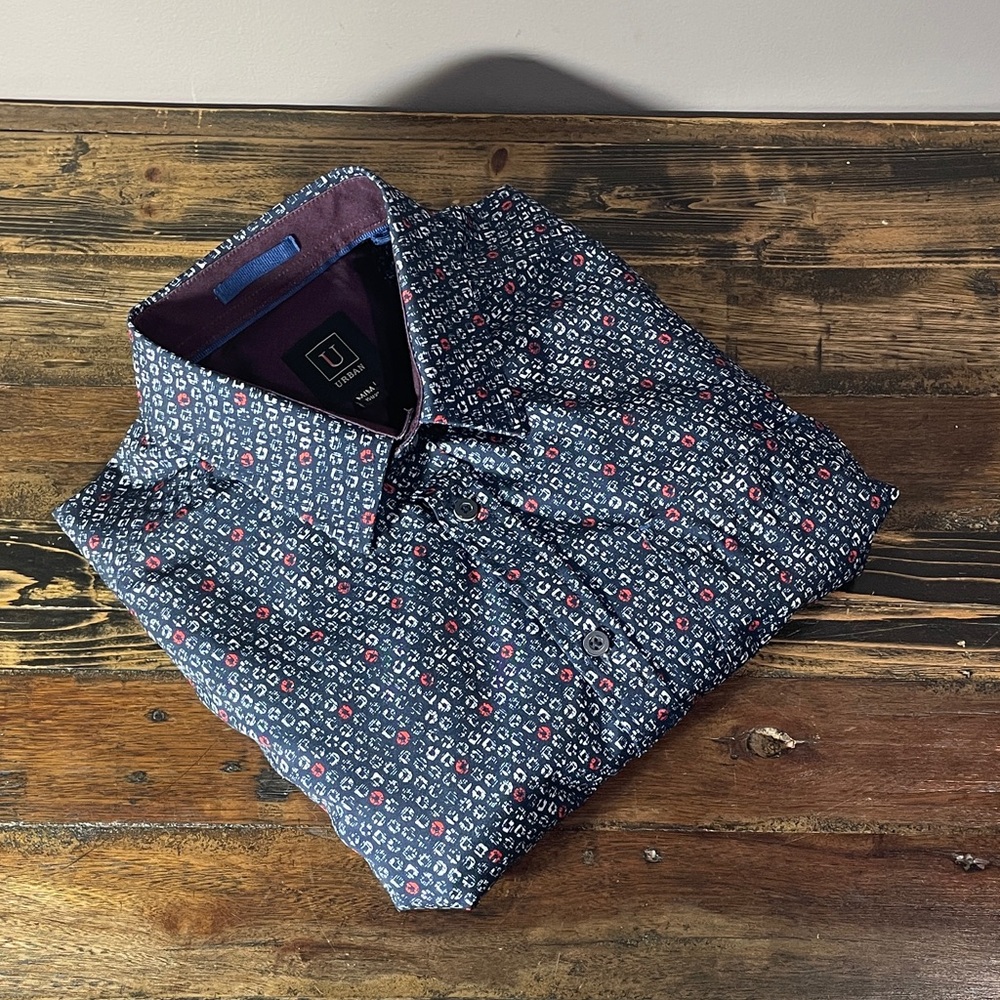 Urban men’s shirt size medium - 15.5” neck all over pattern in navy/red unique